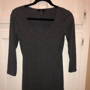 Gray Mid-Sleeve Fitted Dress!
